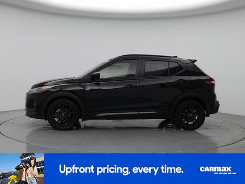 Black 2023 Nissan Kicks SR