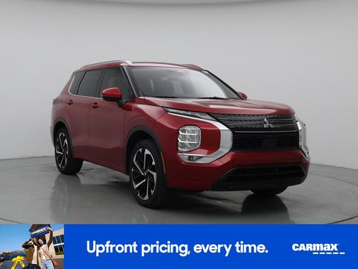 Burgundy 2022 Mitsubishi Outlander SEL