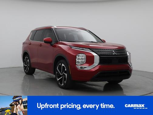 Burgundy 2022 Mitsubishi Outlander SEL