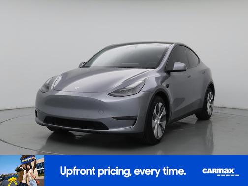 Silver 2024 Tesla Model Y Long Range