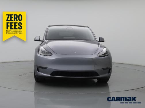 Silver 2024 Tesla Model Y Long Range