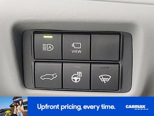 White 2020 Toyota Highlander Limited