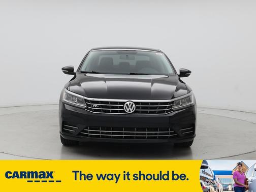 2017 Volkswagen Passat R-Line