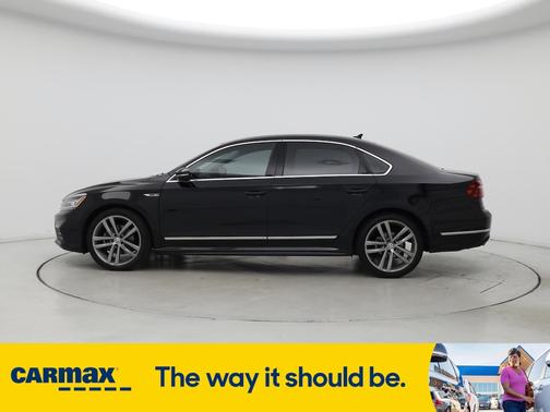 2017 Volkswagen Passat R-Line