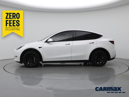 White 2025 Tesla Model Y Long Range