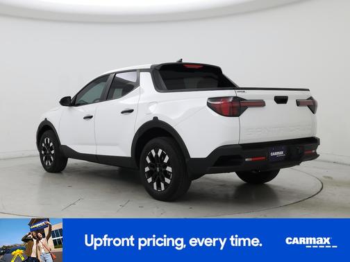 White 2025 Hyundai SANTA CRUZ SE