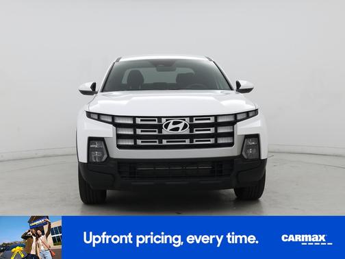 White 2025 Hyundai SANTA CRUZ SE