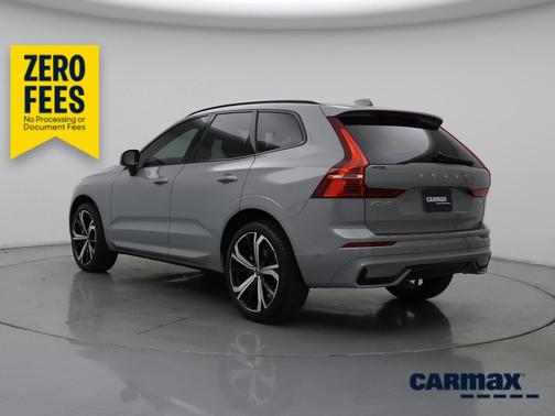 Black 2025 Volvo XC60 B5 Ultra Black Edition