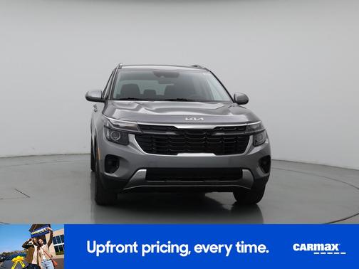 Gray 2025 Kia Seltos S