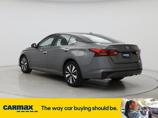 2022 Nissan Altima SV