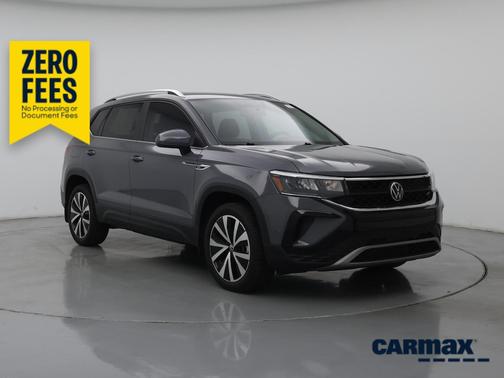 Gray 2022 Volkswagen Taos SE
