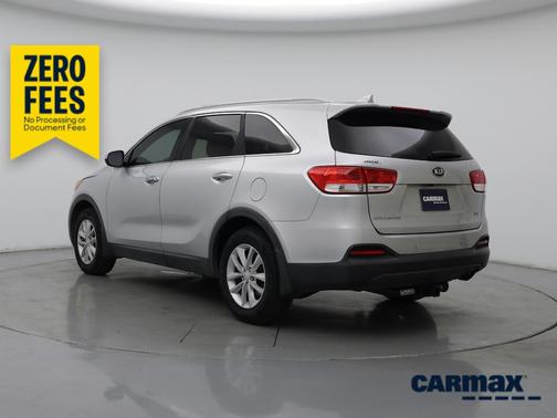 Gray 2016 Kia Sorento LX