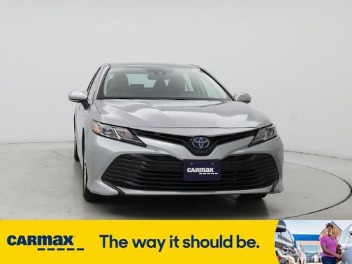 2019 Toyota Camry Hybrid LE