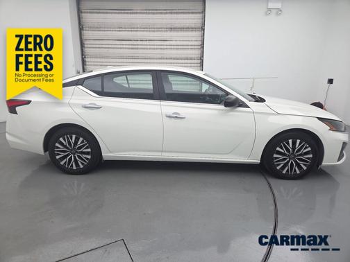 White 2025 Nissan Altima SV