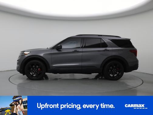 Black 2021 Ford Explorer ST