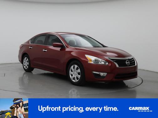 Red 2014 Nissan Altima S