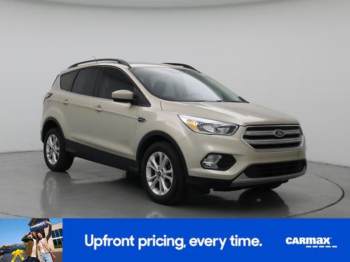 Gold 2018 Ford Escape SE