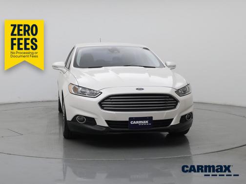 White 2016 Ford Fusion Titanium