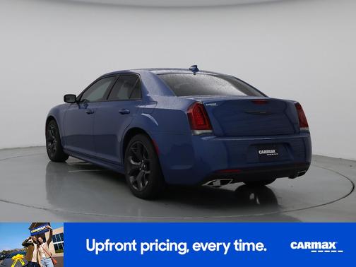 2022 Chrysler 300 Touring L