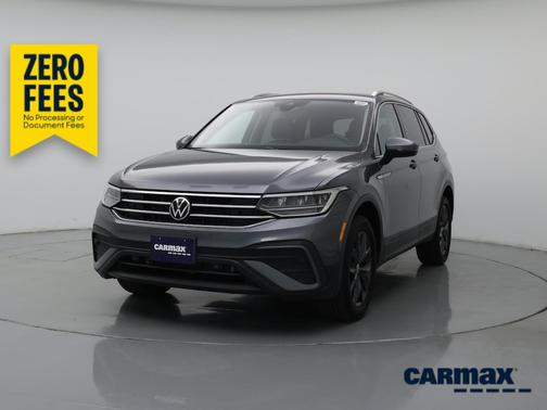 Gray 2023 Volkswagen Tiguan SE