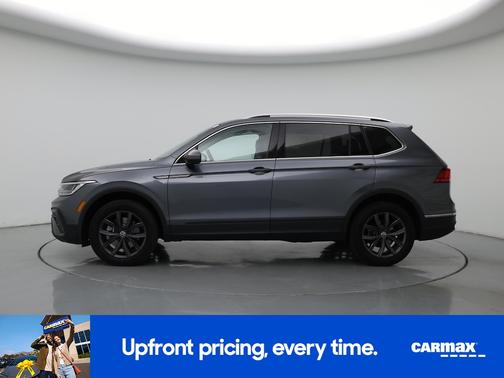 Gray 2023 Volkswagen Tiguan SE