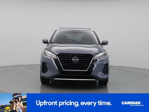 Gray 2024 Nissan Kicks SV