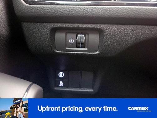 White 2022 Honda Civic EX