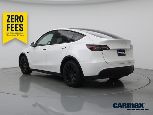 White 2023 Tesla Model Y Long Range