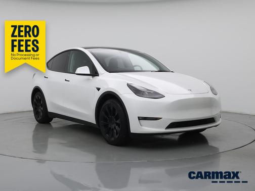 White 2023 Tesla Model Y Long Range