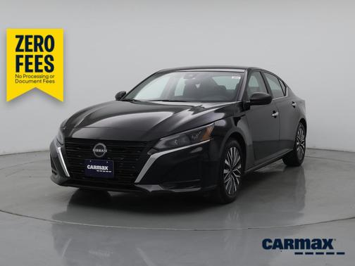 Black 2025 Nissan Altima SV