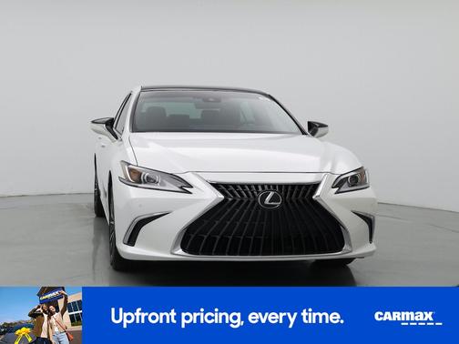 White 2025 Lexus ES 350