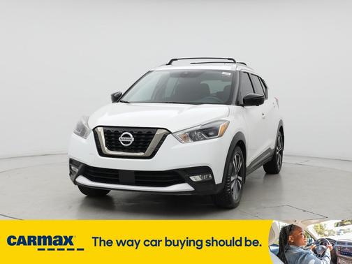 2020 Nissan Kicks SR