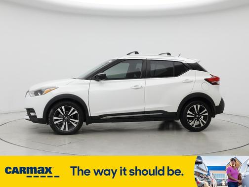 2020 Nissan Kicks SR