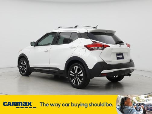 2020 Nissan Kicks SR