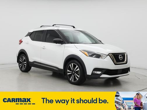 2020 Nissan Kicks SR