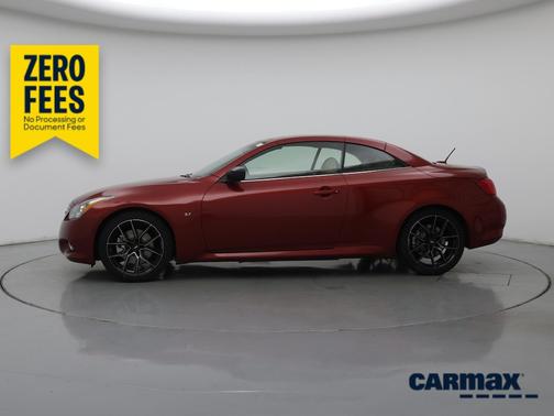 Red 2014 INFINITI Q60