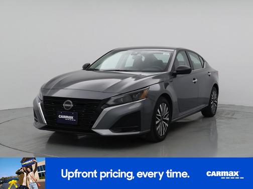 2024 Nissan Altima SV