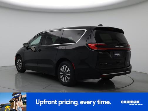 Black 2024 Chrysler Pacifica Hybrid Select