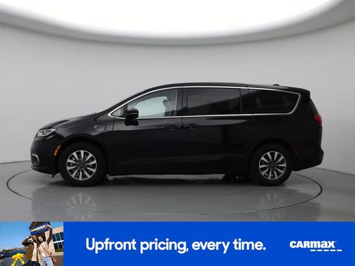 Black 2024 Chrysler Pacifica Hybrid Select