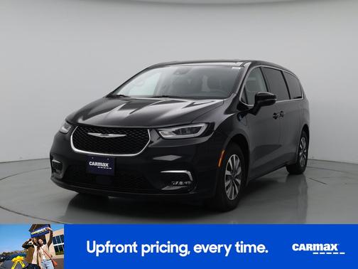 Black 2024 Chrysler Pacifica Hybrid Select