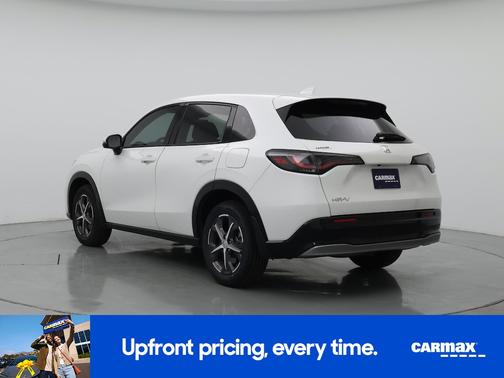 White 2023 Honda HR-V EX-L