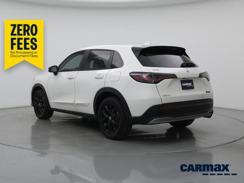 White 2023 Honda HR-V Sport
