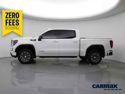 White 2024 GMC Sierra 1500 AT4