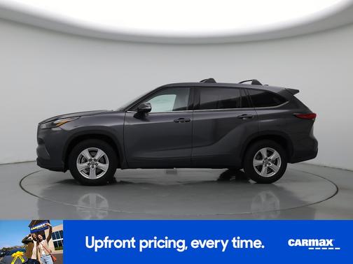 Gray 2022 Toyota Highlander L