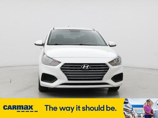 2022 Hyundai Accent SE