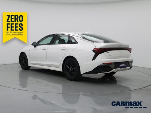White 2025 Kia K5 LXS