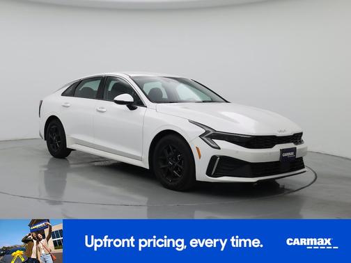 White 2025 Kia K5 LXS
