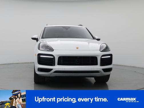 White 2022 Porsche Cayenne Platinum