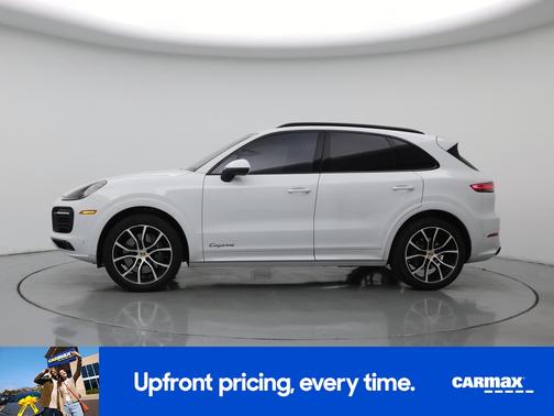 White 2022 Porsche Cayenne Platinum