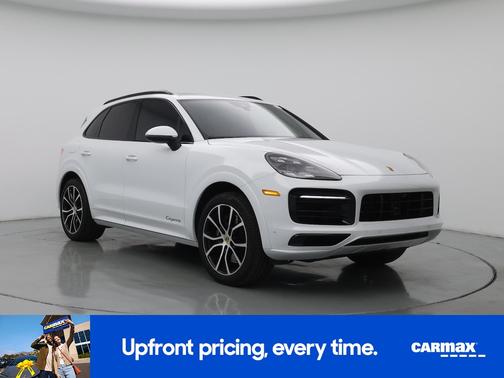 White 2022 Porsche Cayenne Platinum